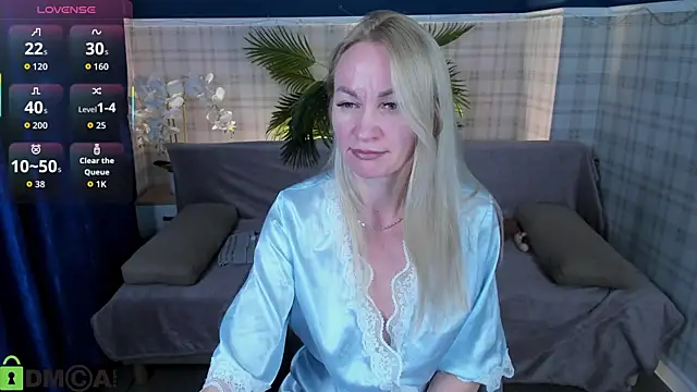 KiraSun online show from January 9, 2026, 12:02 am