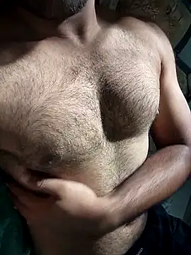 Snapshot of _Danny__ chatting on November 2, 2025, 9:33 am  Danny   online show from November 2, 2025, 9:33 am