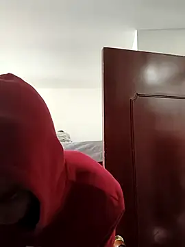 Snapshot of Exlifer chatting on February 3, 2026, 6:24 pm Exlifer online show from February 3, 2026, 6:24 pm