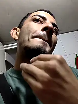 Snapshot of Exlifer chatting on April 4, 2026, 9:12 pm Exlifer online show from April 4, 2026, 9:12 pm