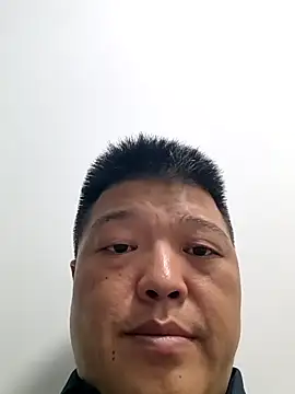 hiwoaini online show from June 18, 2026, 4:33 pm