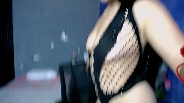 Snapshot of Karina_sweet1 chatting on September 24, 2025, 3:37 pm Karina sweet1 online show from September 24, 2025, 3:37 pm