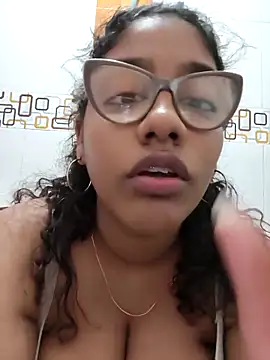 Snapshot of MeliBoobs chatting on October 9, 2025, 7:06 am MeliBoobs online show from October 9, 2025, 7:06 am