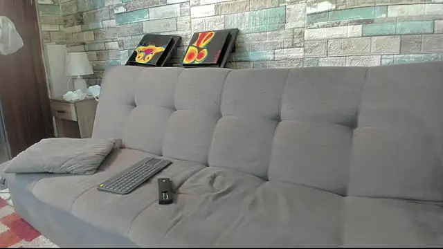 Gia fantasy  online show from November 19, 2025, 5:35 pm