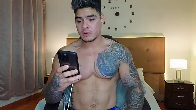 Snapshot of Steven_Velez chatting on February 20, 2026, 11:16 pm Steven Velez online show from February 20, 2026, 11:16 pm