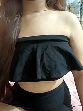 Snapshot of loving_candy chatting on October 25, 2025, 5:40 pm loving candy online show from October 25, 2025, 5:40 pm