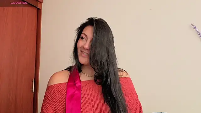 Snapshot of karla_valk1 chatting on May 4, 2026, 5:31 pm karla valk1 online show from May 4, 2026, 5:31 pm