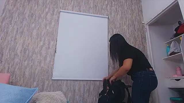 Snapshot of abbypratt chatting on September 25, 2025, 7:17 pm abbypratt online show from September 25, 2025, 7:17 pm