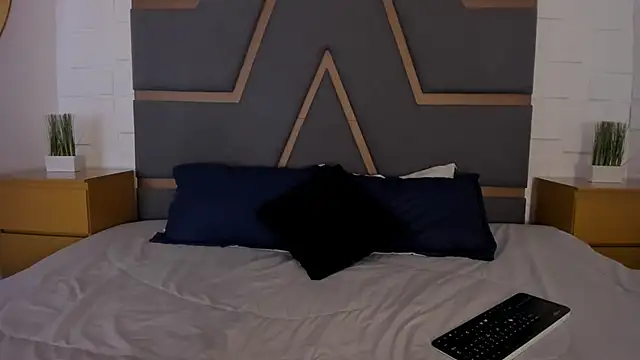 Snapshot of MeganHoffmaan chatting on November 17, 2025, 3:34 am MeganHoffmaan online show from November 17, 2025, 3:34 am