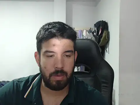 Axel11113 online show from September 9, 2025, 3:06 am