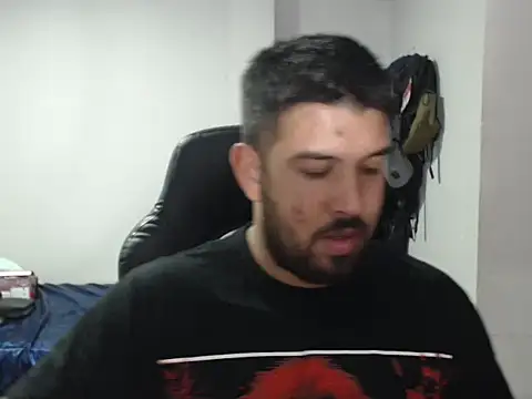 Axel11113 online show from September 30, 2025, 3:11 am