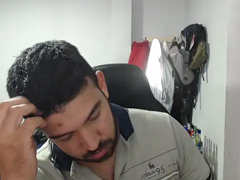 Axel11113 online show from October 3, 2025, 3:36 am