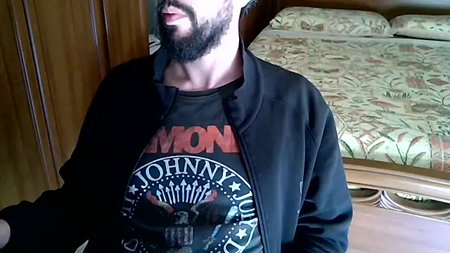 Snapshot of MisterX_99 chatting on October 7, 2025, 1:41 pm MisterX 99 online show from October 7, 2025, 1:41 pm