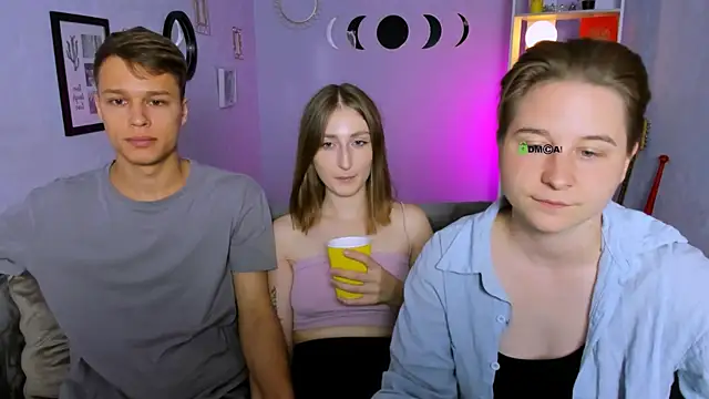 eva smiith  online show from September 10, 2025, 5:51 am