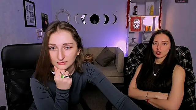 eva smiith  online show from April 20, 2026, 5:54 am