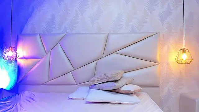 lulukawai16 online show from November 6, 2025, 7:04 pm