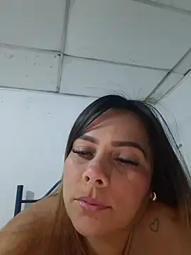 camila rogue online show from November 10, 2025, 1:21 pm