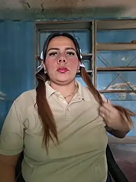 camila rogue online show from November 30, 2025, 12:31 pm