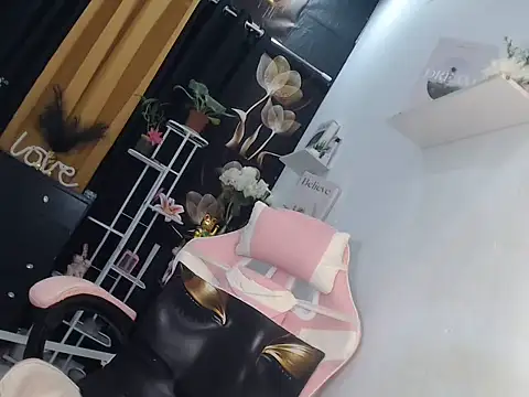 Snapshot of miss_ning chatting on June 13, 2026, 5:49 am miss ning online show from June 13, 2026, 5:49 am