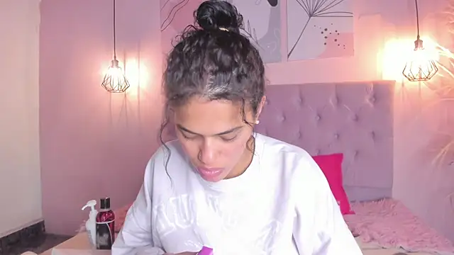 Snapshot of ATENA_JB chatting on November 29, 2025, 5:54 am ATENA JB online show from November 29, 2025, 5:54 am