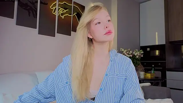 emilyshepar d online show from February 18, 2026, 3:46 am