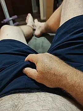 hubbyfun19 online show from June 26, 2026, 3:00 am