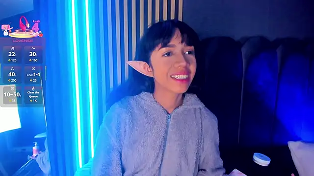 Gina 77 online show from October 17, 2025, 1:14 pm