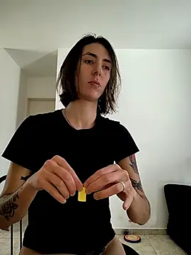 sweetsinxxx online show from July 10, 2026, 1:58 pm