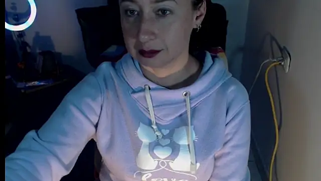 Milf Valeria online show from October 16, 2025, 3:02 pm