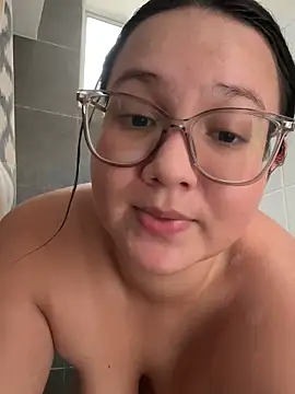 Kyleighc online show from December 21, 2025, 9:33 pm