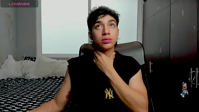 Noxx starkK online show from December 15, 2025, 3:49 pm