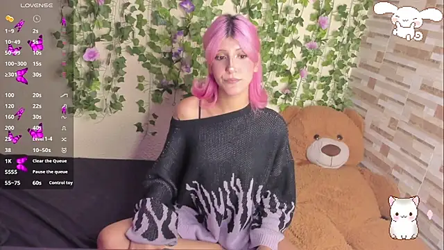 Snapshot of Amy_Moonlight chatting on June 2, 2026, 9:50 pm Amy Moonlight online show from June 2, 2026, 9:50 pm