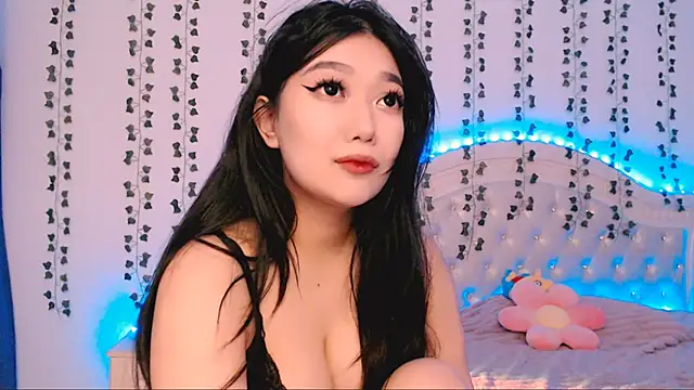 Snapshot of asian_eye chatting on October 12, 2025, 5:17 am asian eye online show from October 12, 2025, 5:17 am
