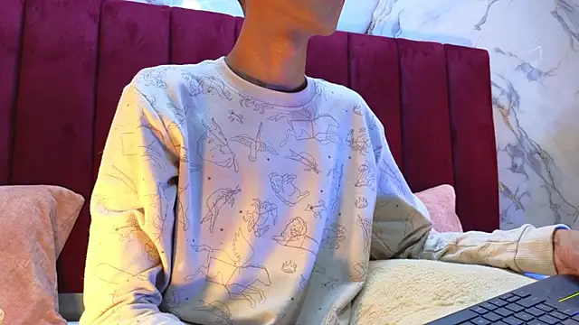 Snapshot of PrincePoppy chatting on February 2, 2026, 9:35 pm PrincePoppy online show from February 2, 2026, 9:35 pm