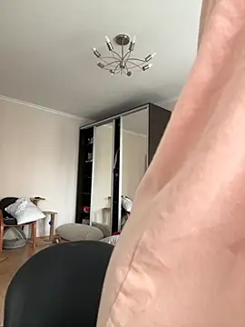 Lizza xxx online show from September 29, 2025, 8:19 am