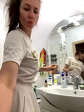 Lizza xxx online show from October 21, 2025, 7:31 am