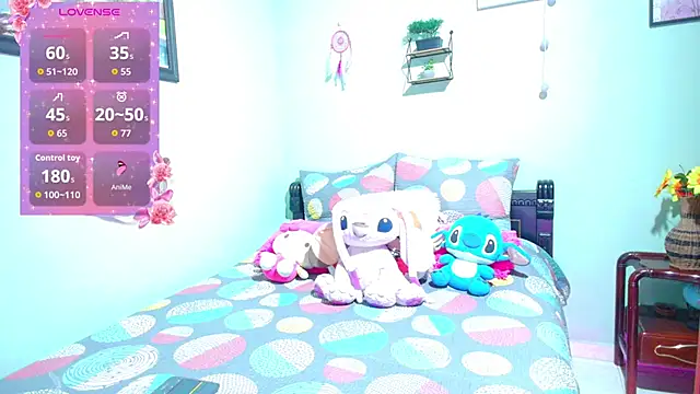 angelic coral online show from October 15, 2025, 9:26 pm