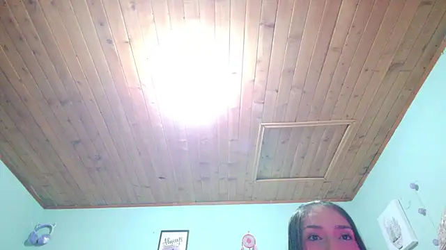 angelic coral online show from March 6, 2026, 1:13 am