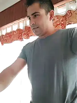 Bradd 32 online show from February 14, 2026, 11:51 am