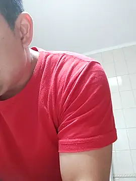 Bradd 32 online show from April 9, 2026, 11:26 am