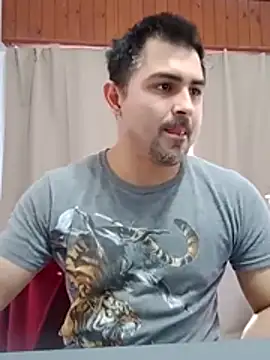 Bradd 32 online show from July 6, 2026, 4:53 pm