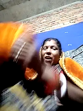 Savita992 online show from December 17, 2025, 9:32 pm