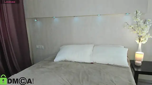 Adelina Bliss online show from May 24, 2026, 1:21 am