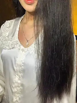 Nhinhi18 online show from February 25, 2026, 4:16 pm