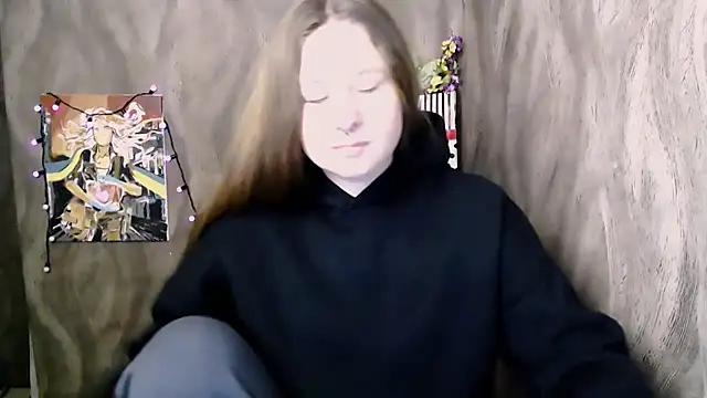 Snapshot of Linda_S_ chatting on October 2, 2025, 9:38 am Linda S online show from October 2, 2025, 9:38 am