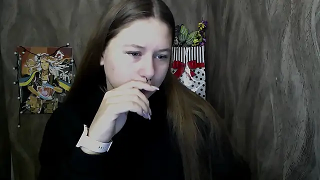 Snapshot of Linda_S_ chatting on October 3, 2025, 9:17 am Linda S online show from October 3, 2025, 9:17 am