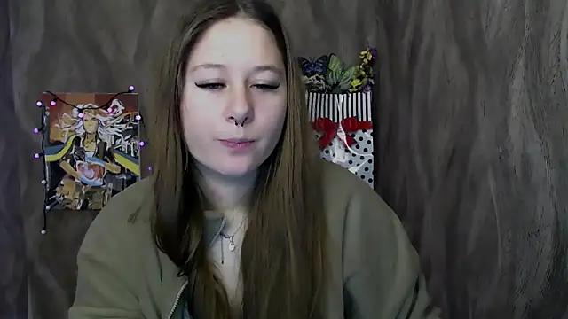 Snapshot of Linda_S_ chatting on October 10, 2025, 12:26 pm Linda S online show from October 10, 2025, 12:26 pm