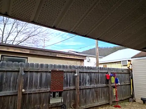 sloppytopkins online show from January 8, 2026, 7:27 pm