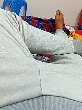 hackyourpussyxh online show from November 13, 2025, 12:31 am