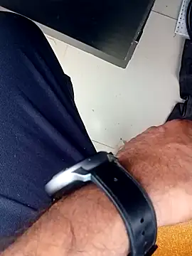 hackyourpussyxh online show from April 3, 2026, 8:56 am